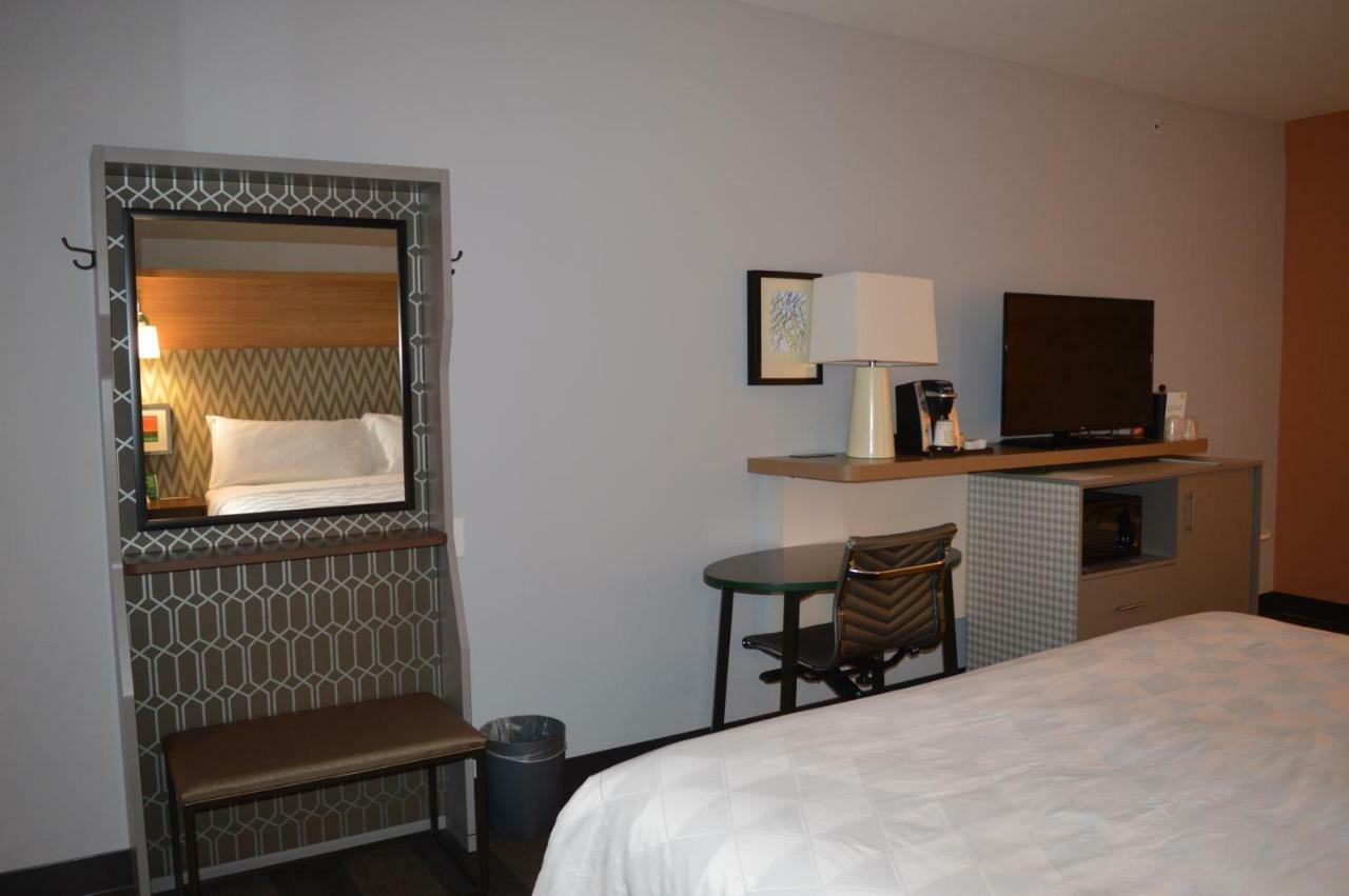 Holiday Inn Odessa By Ihg Εξωτερικό φωτογραφία