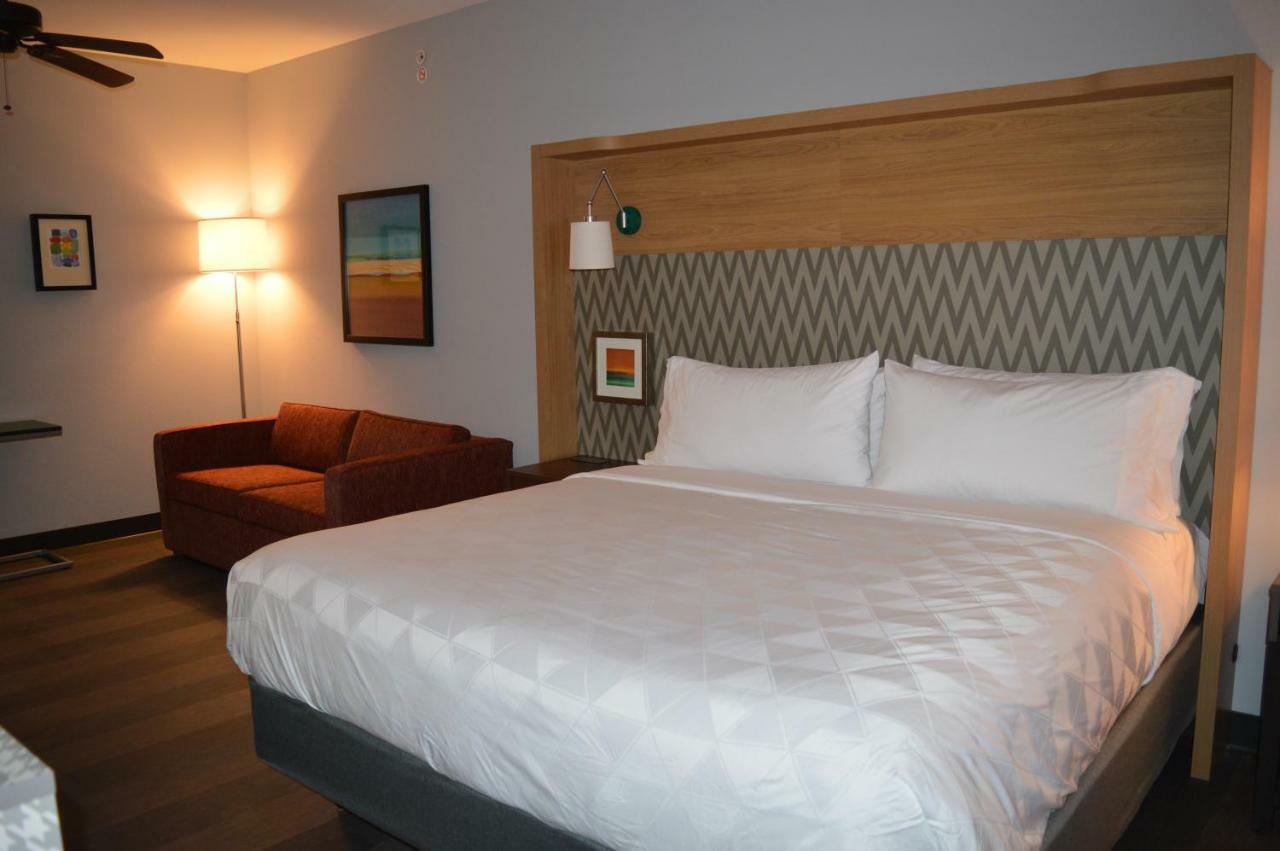 Holiday Inn Odessa By Ihg Εξωτερικό φωτογραφία